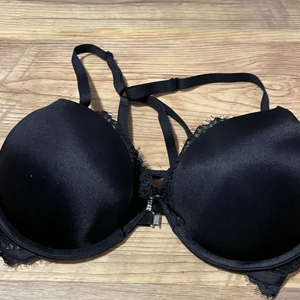 Black satin and lace La Senza
